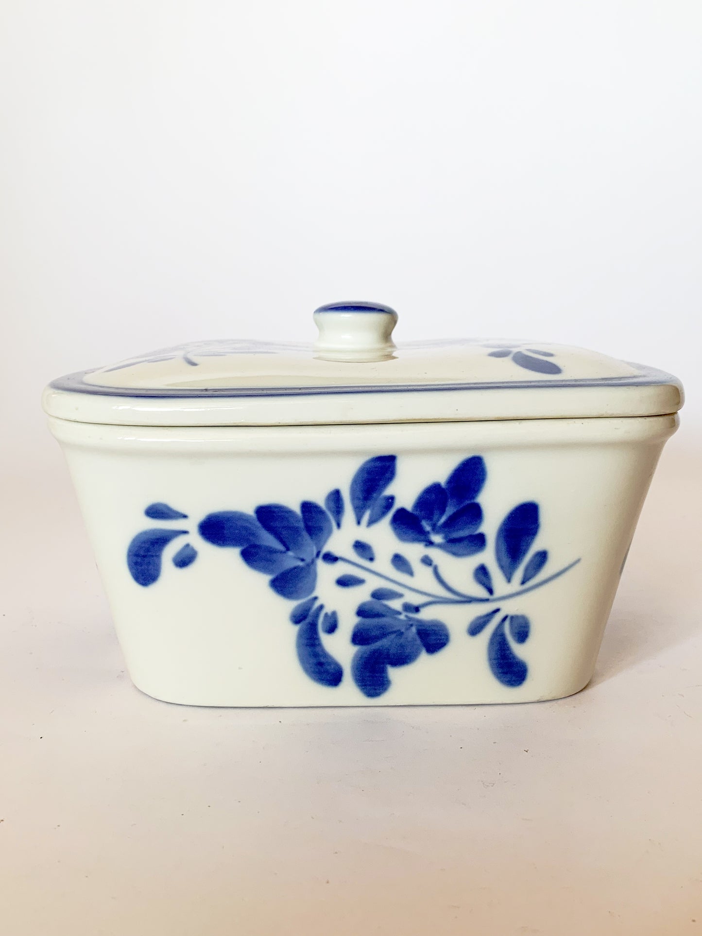 Vintage Viana Do Castelo Blue and White Portugal Casserole Dish