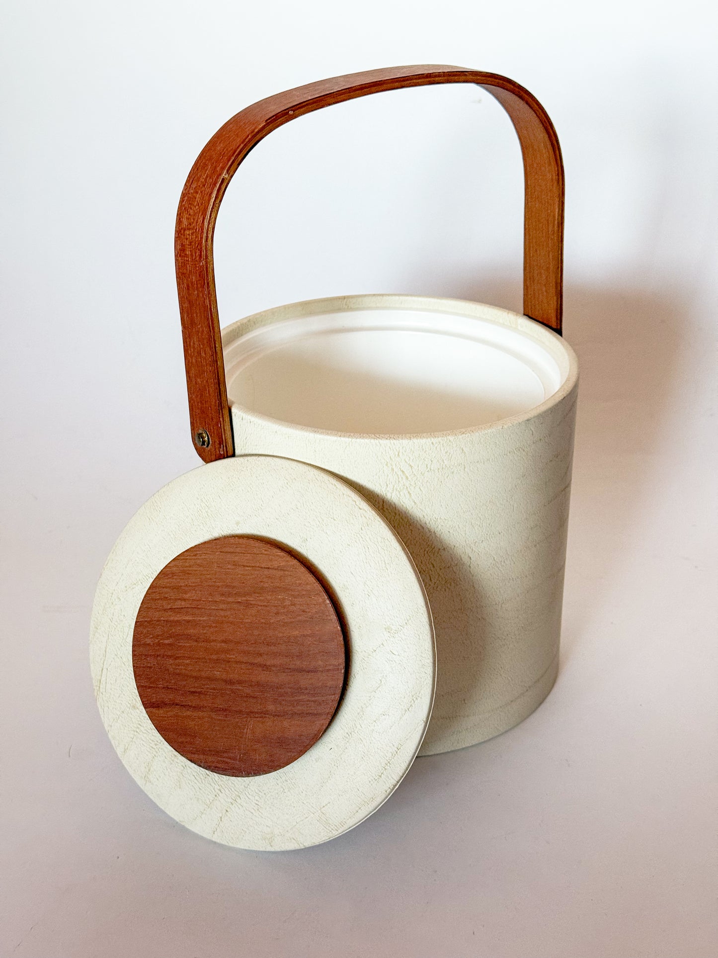 Mid Century Modern Georges Briard Teak Handled Ice Bucket