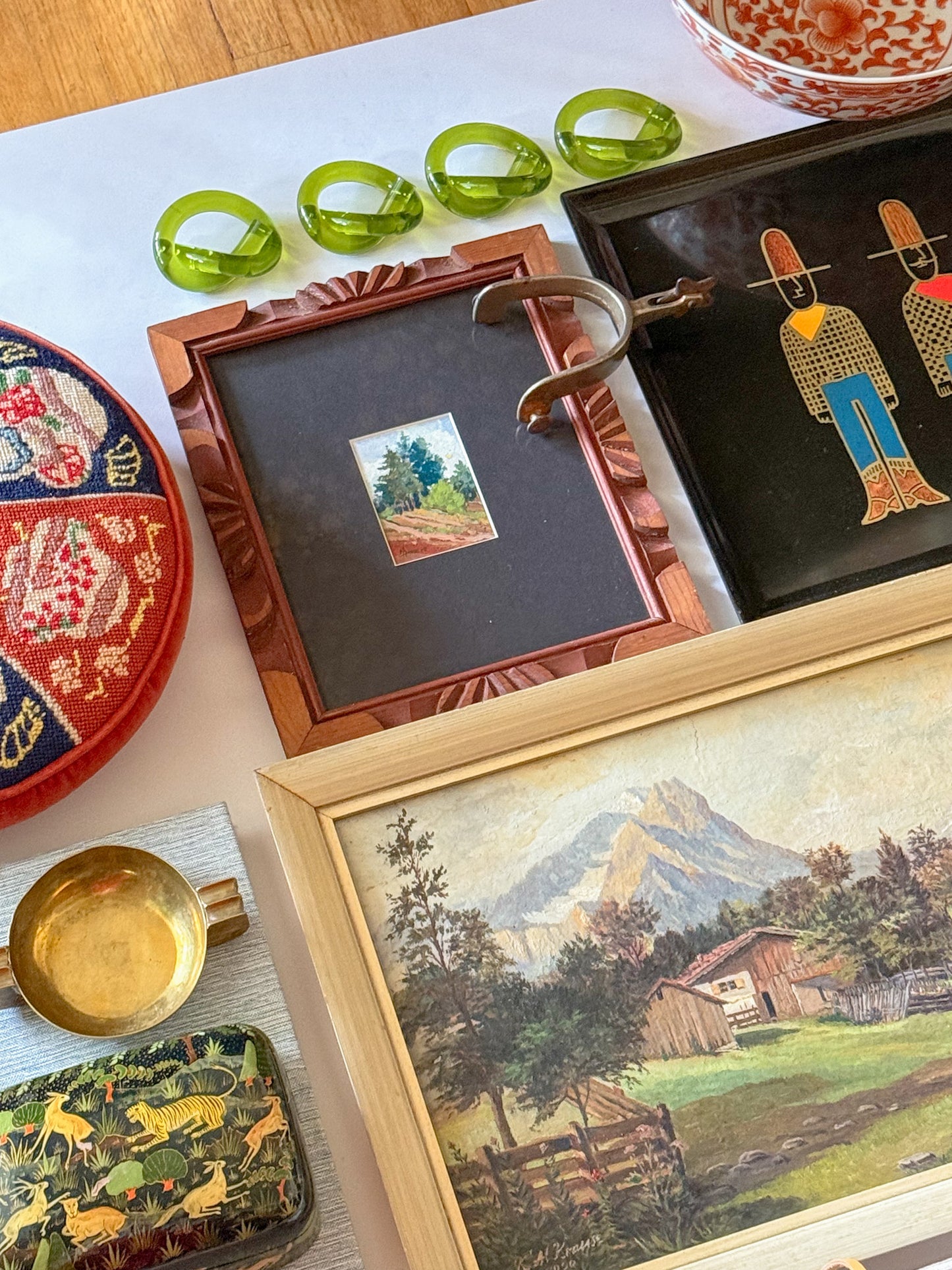 Vintage Olive Green Pretzel Knot Lucite Napkin Rings, Set of 4