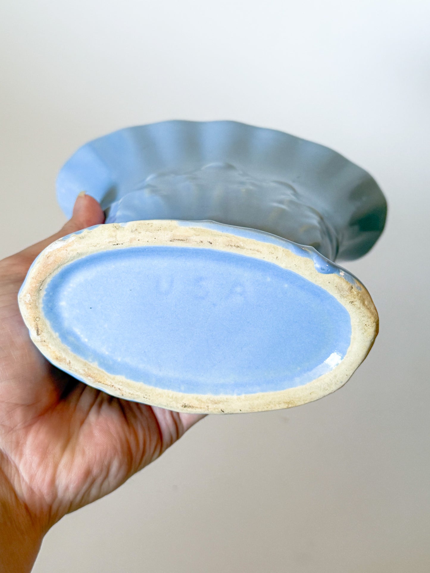 1930s Periwinkle USA Pottery Fan Vase