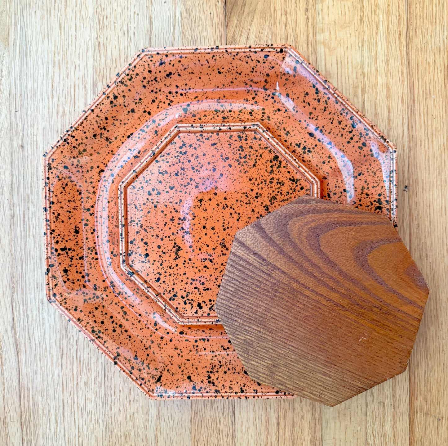 Vintage Georges Briard Splatterware Charcuterie Plate, Terracotta Orange With Dark Green Splatter