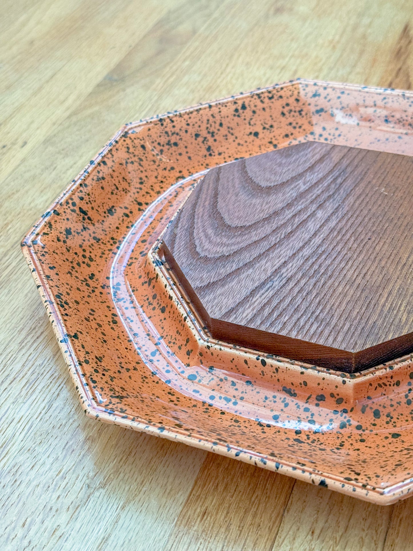 Vintage Georges Briard Splatterware Charcuterie Plate, Terracotta Orange With Dark Green Splatter