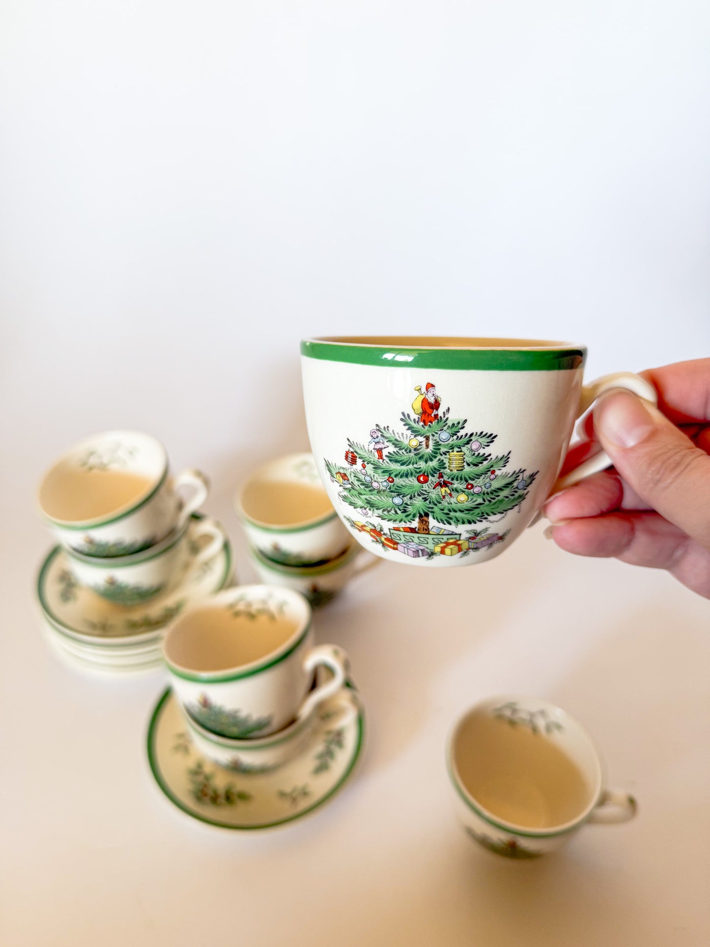 Vintage Spode Christmas Tree Tea Cups and Saucers, Sets of 4