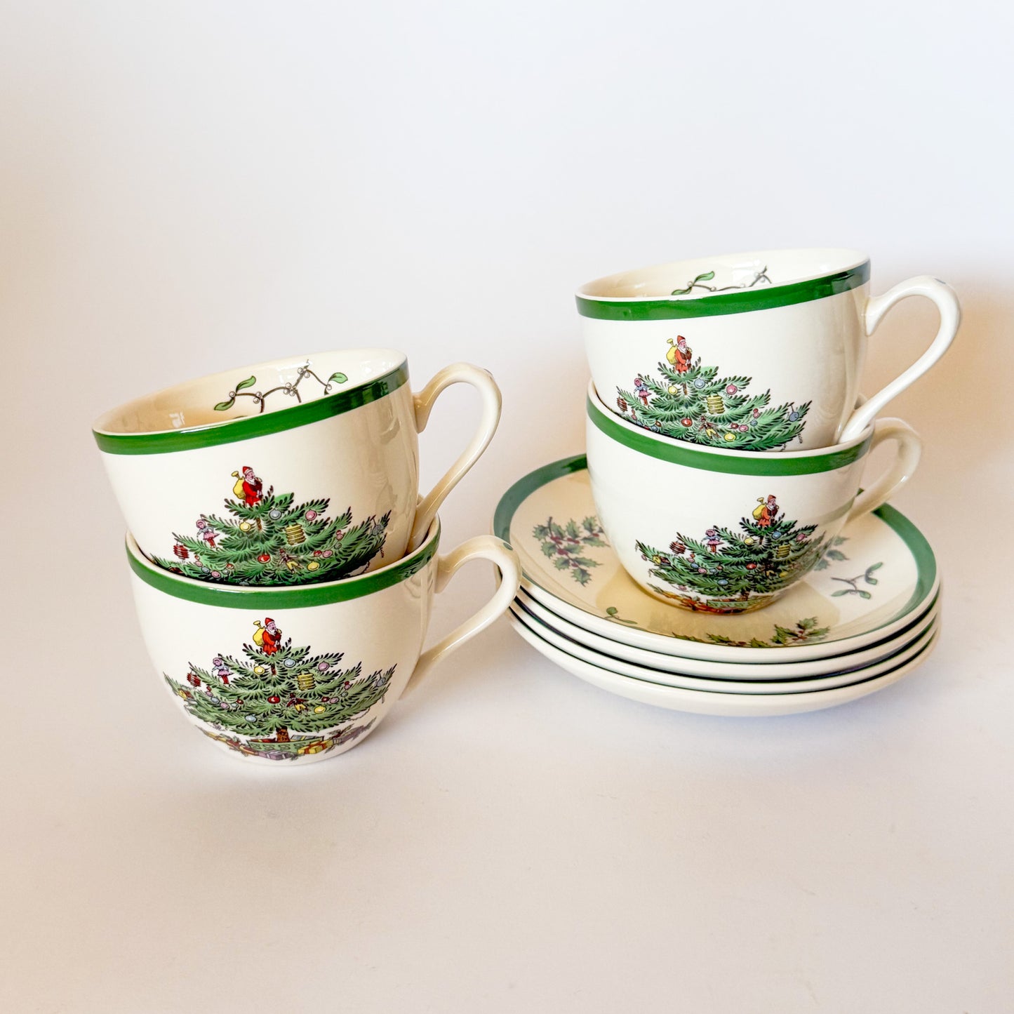 Vintage Spode Christmas Tree Tea Cups and Saucers, Sets of 4
