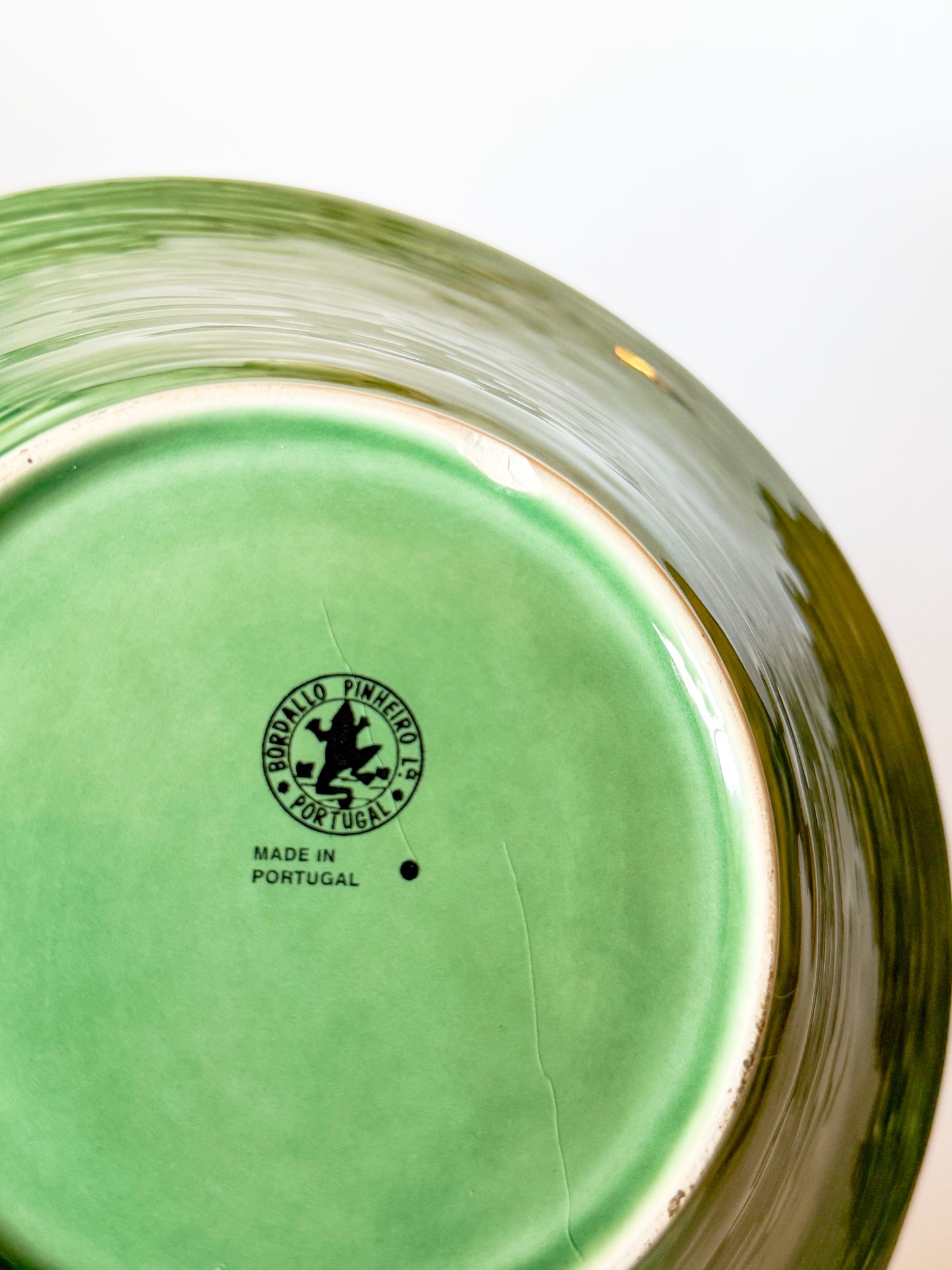 Bordallo Pinheiro Christmas Holly 10" Round Serving Bowl