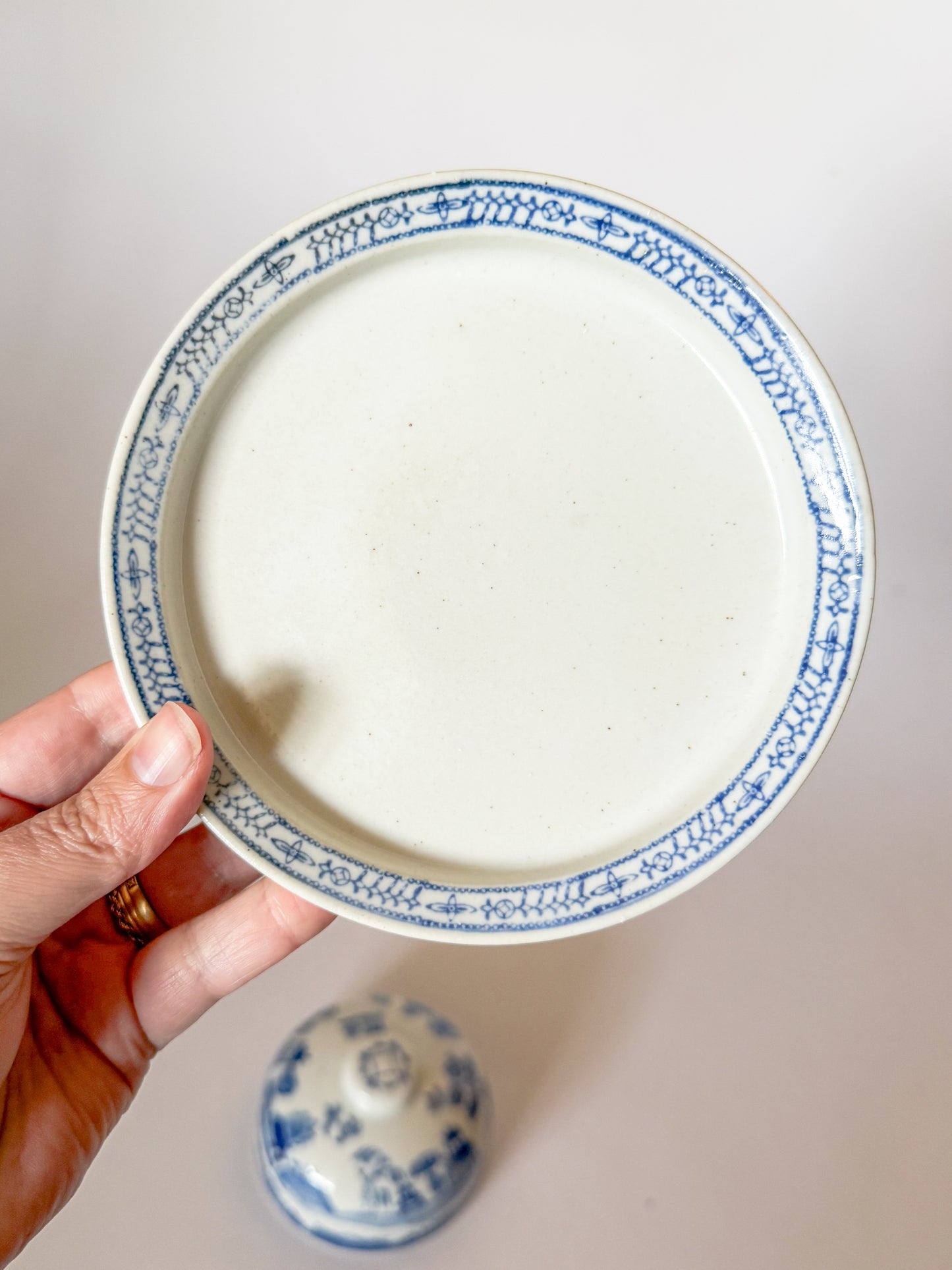 Vintage Blue Willow Cheese Dome/Butter Dish