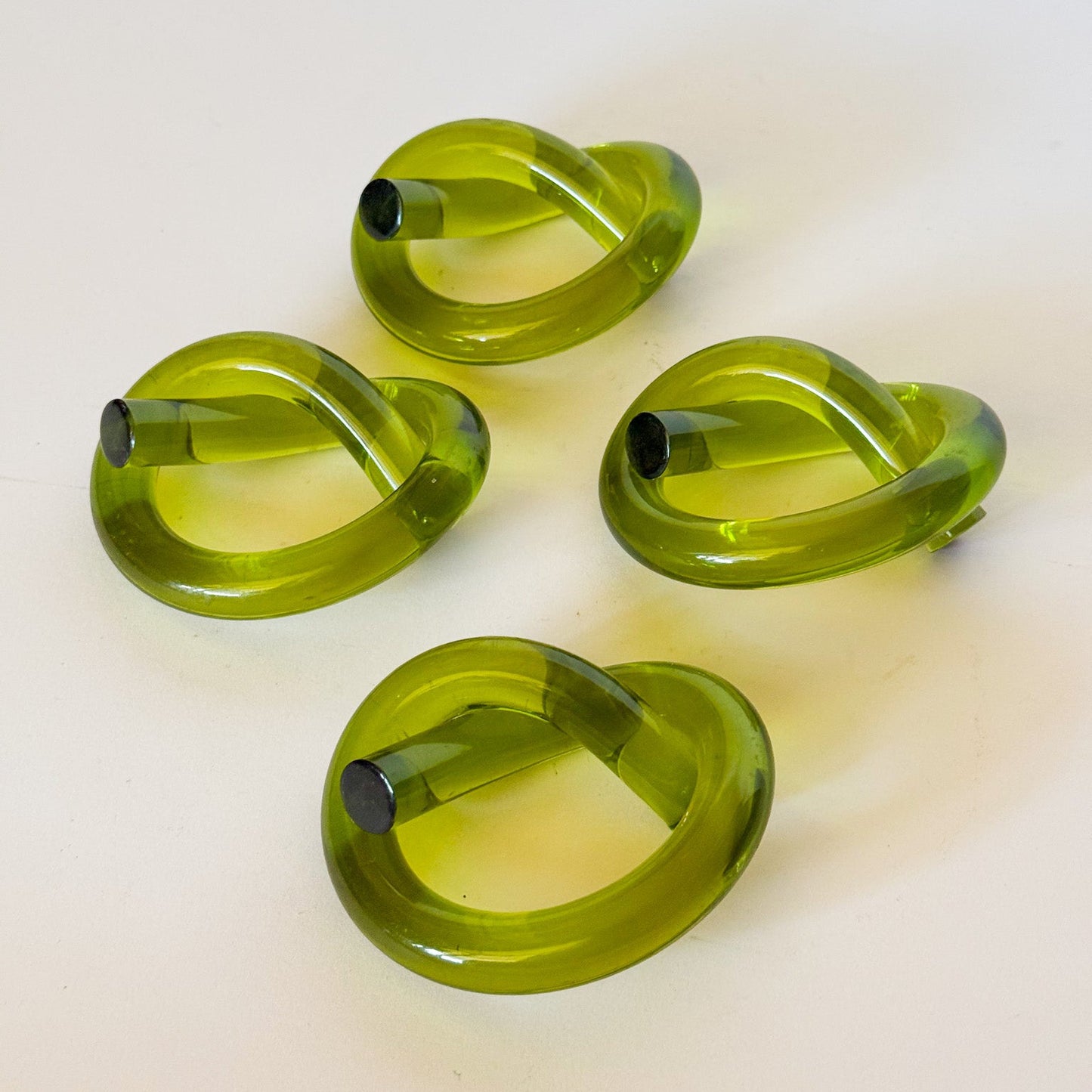 Vintage Olive Green Pretzel Knot Lucite Napkin Rings, Set of 4