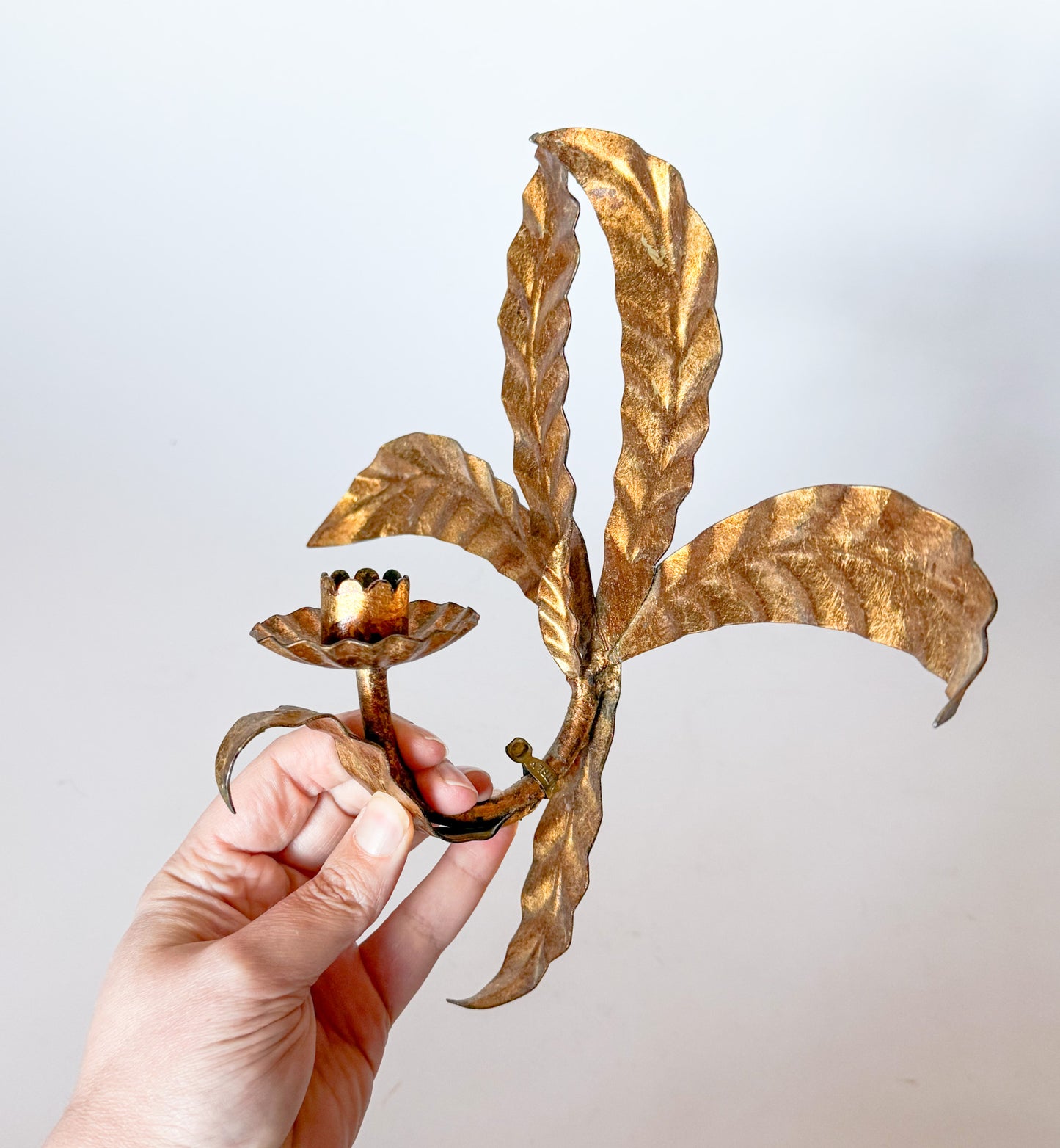 1960s Italian Hollywood Regency Gilt Metal Tole Palm Candle Wall Sconce