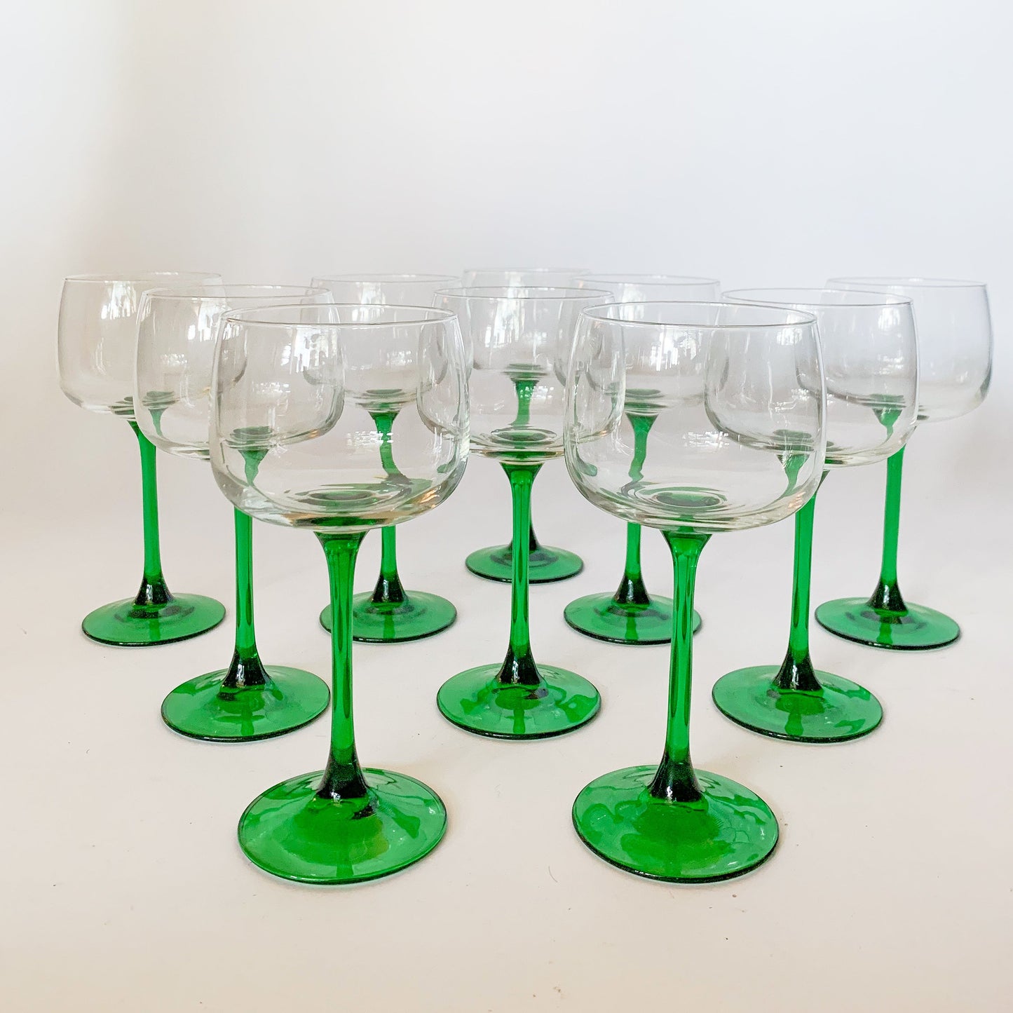 French Luminarc green stem wine glasses, Set of 4