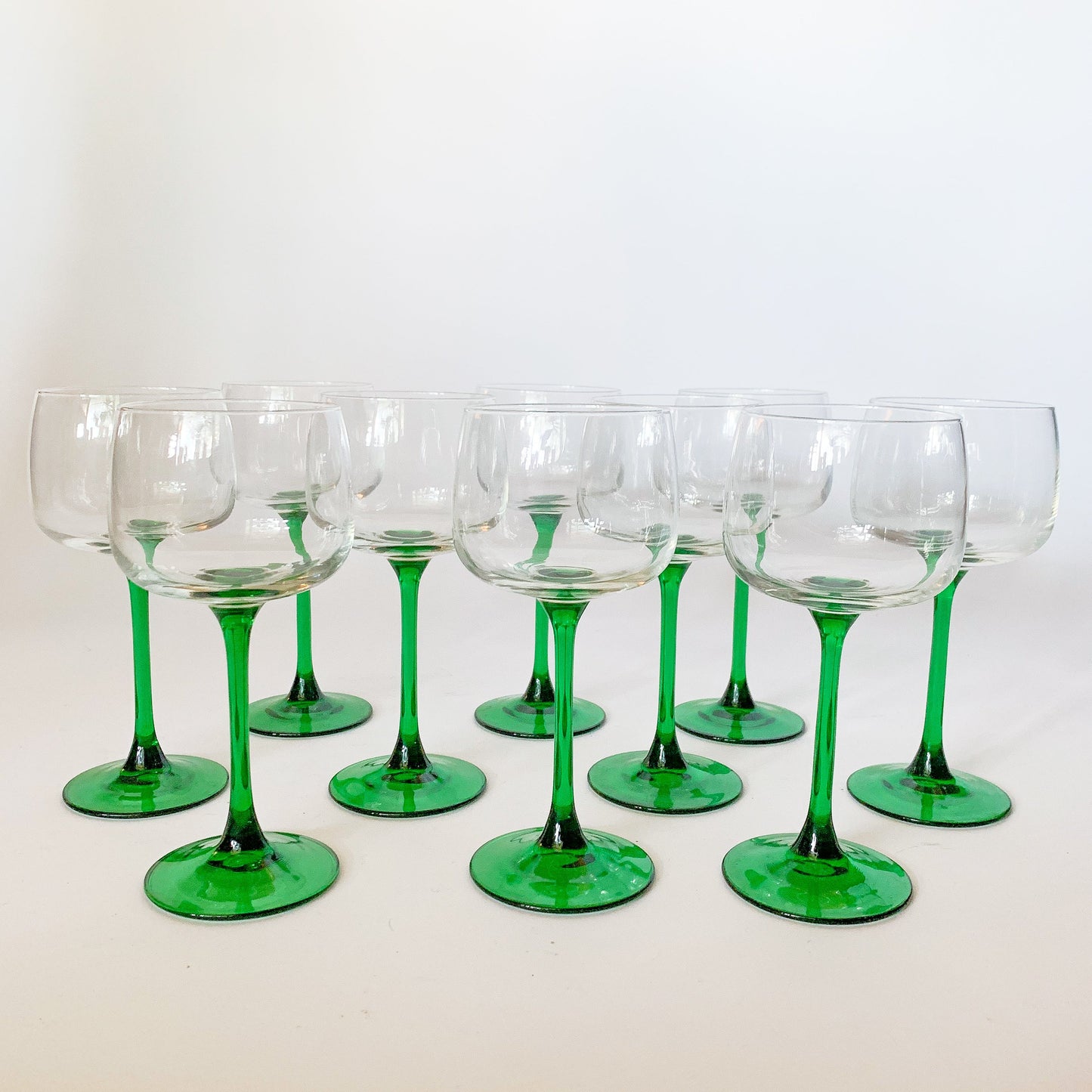 French Luminarc green stem wine glasses, Set of 4